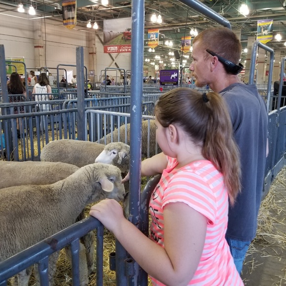 Meet your Posher, Stephanie - Picture 6 of 8